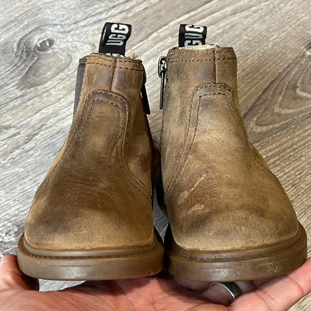UGG Kids Robbi Brown Leather Side Zip Ankle Boots 1112455T Toddler Size 6